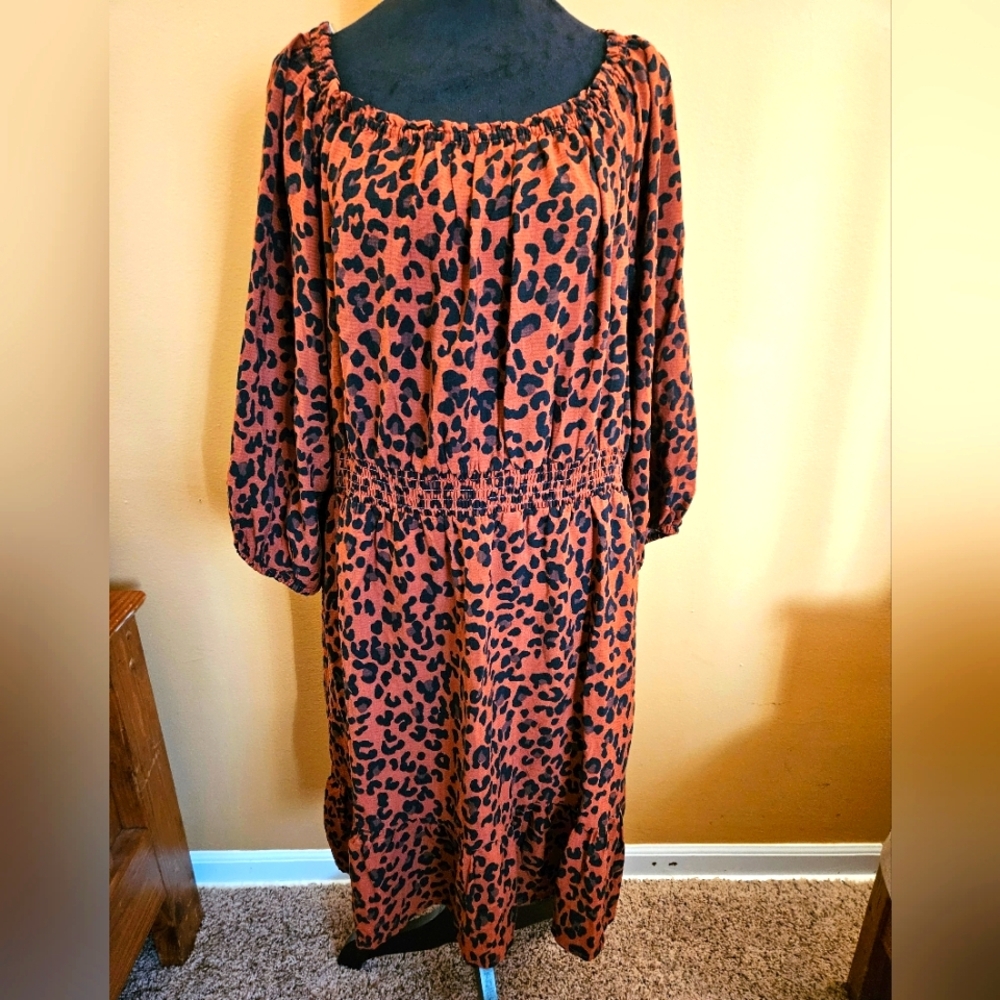 NWT Knox Rose Brown and Black Bishop Sleeve Dress